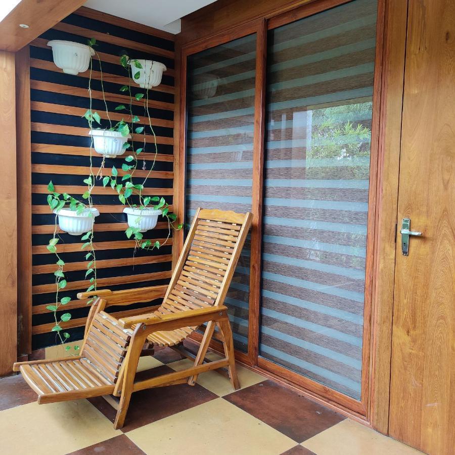 Hotel Cmk Habitat Centre à Kochi Extérieur photo