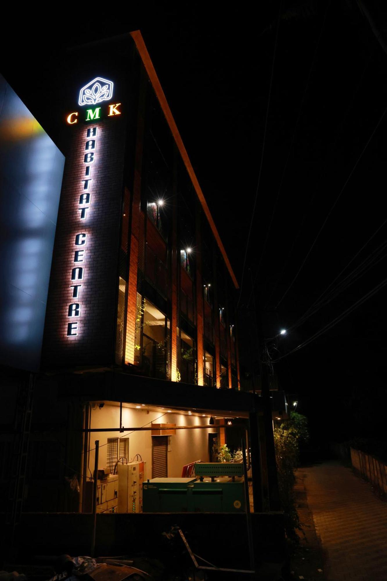 Hotel Cmk Habitat Centre à Kochi Extérieur photo