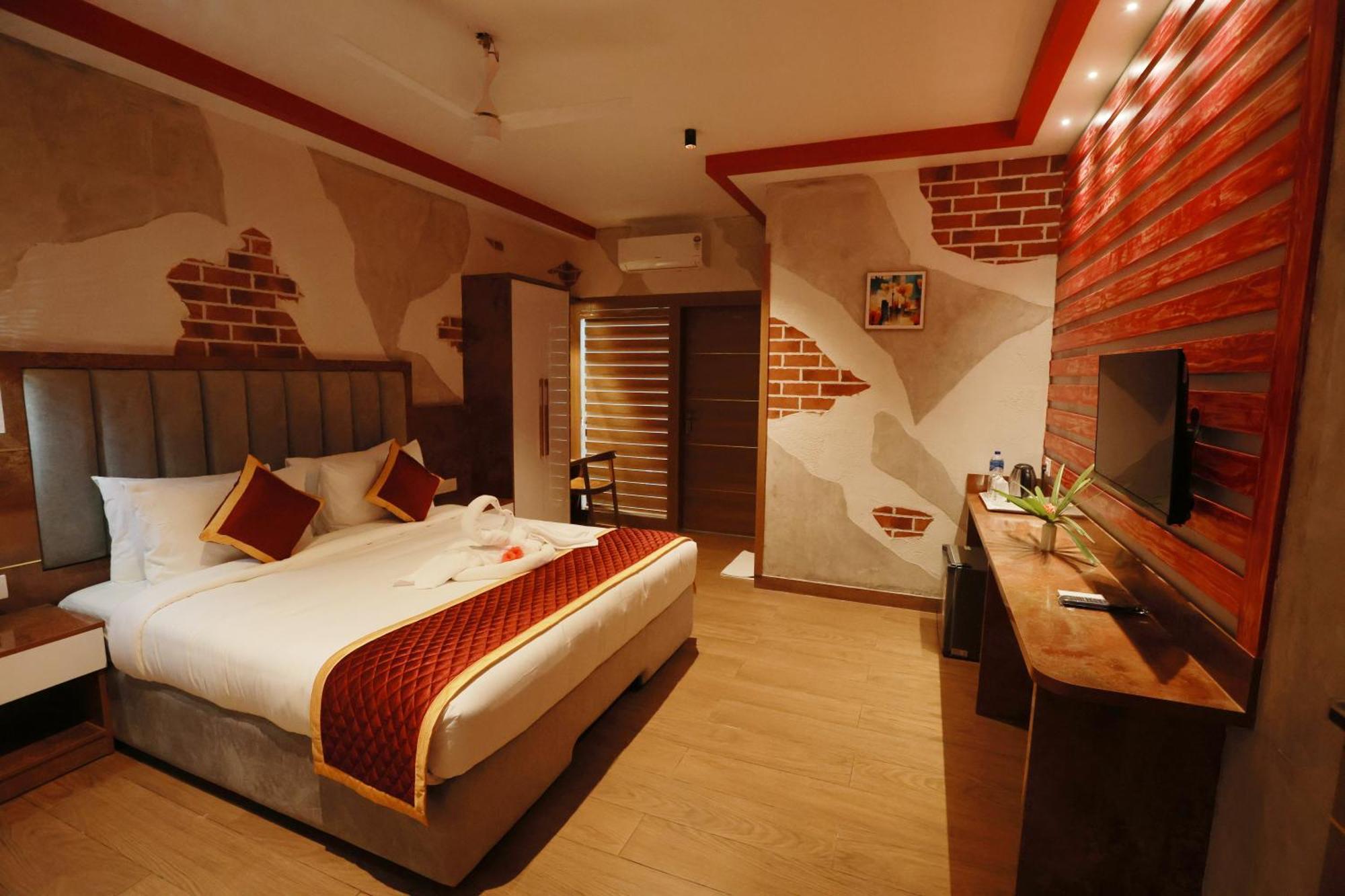 Hotel Cmk Habitat Centre à Kochi Extérieur photo