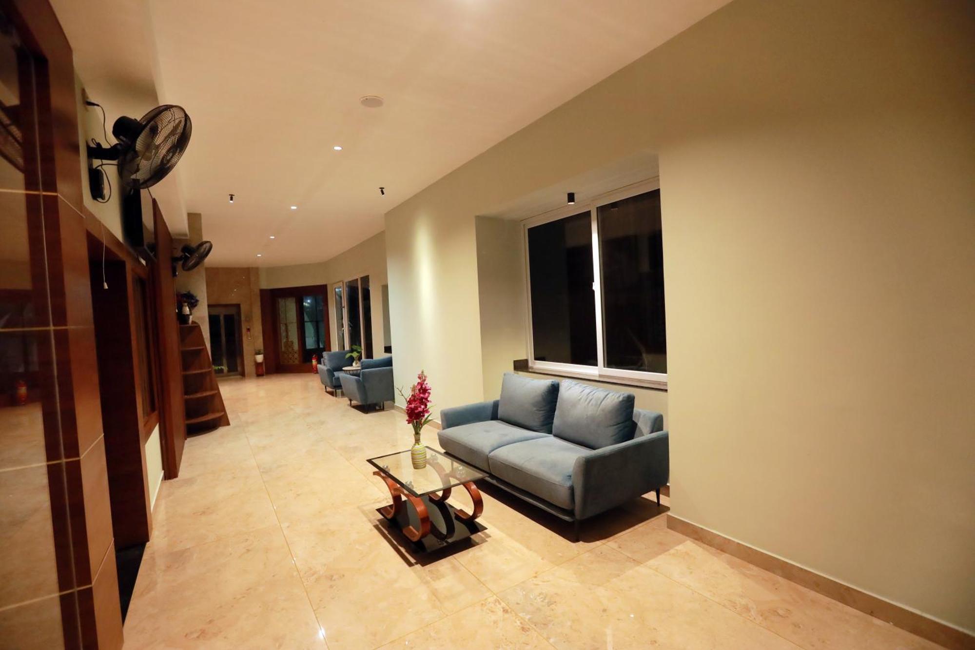 Hotel Cmk Habitat Centre à Kochi Extérieur photo