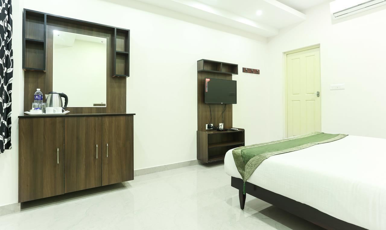 Hotel Cmk Habitat Centre à Kochi Extérieur photo