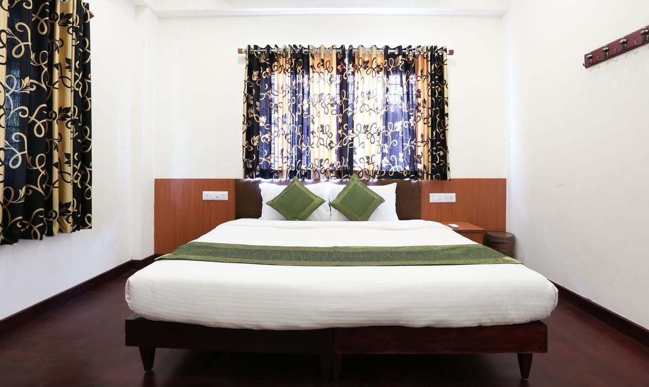 Hotel Cmk Habitat Centre à Kochi Extérieur photo